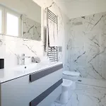 Free Parking Elmi - Due Passi Dal Maggiore