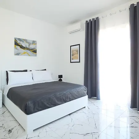 Free Parking Elmi - Due Passi Dal Maggiore * Arona