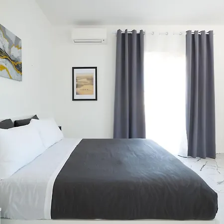 Free Parking Elmi - Due Passi Dal Maggiore *