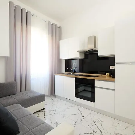 Apartman Free Parking Elmi - Due Passi Dal Maggiore Arona