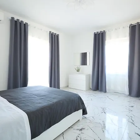 Free Parking Elmi - Due Passi Dal Maggiore Appartement