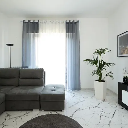 Apartamento Free Parking Elmi - Due Passi Dal Maggiore *