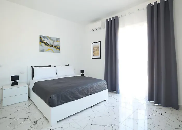 Free Parking Elmi - Due Passi Dal Maggiore * Arona