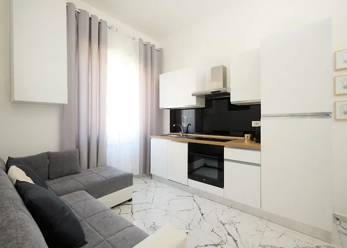 Appartement Free Parking Elmi - Due Passi Dal Maggiore Arona