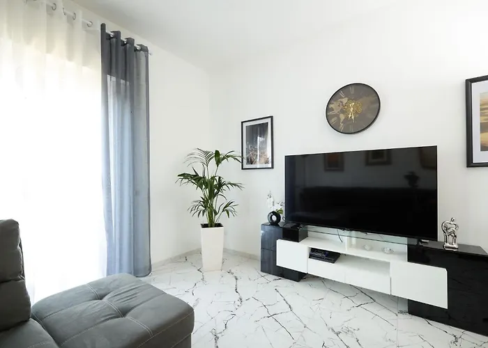 Free Parking Elmi - Due Passi Dal Maggiore 아파트 *