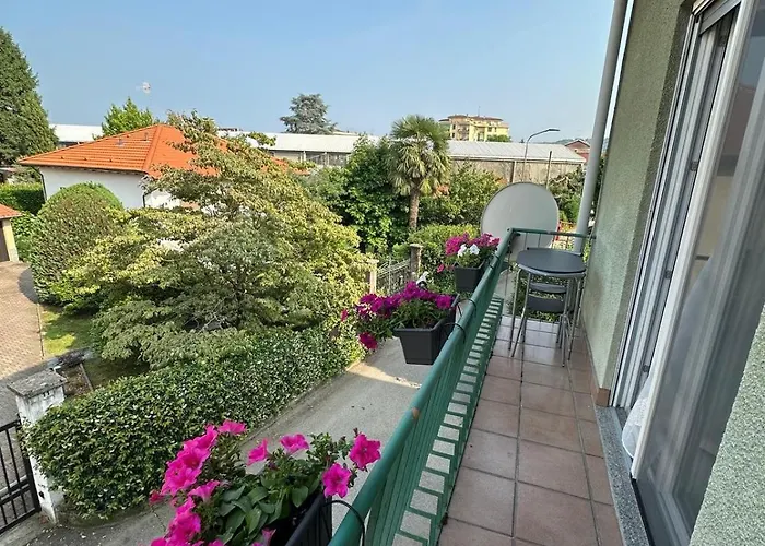 Free Parking Elmi - Due Passi Dal Maggiore Appartement Arona